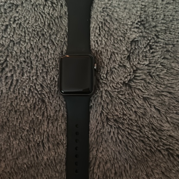 Apple Watch Series 3 - Picture 2 of 3